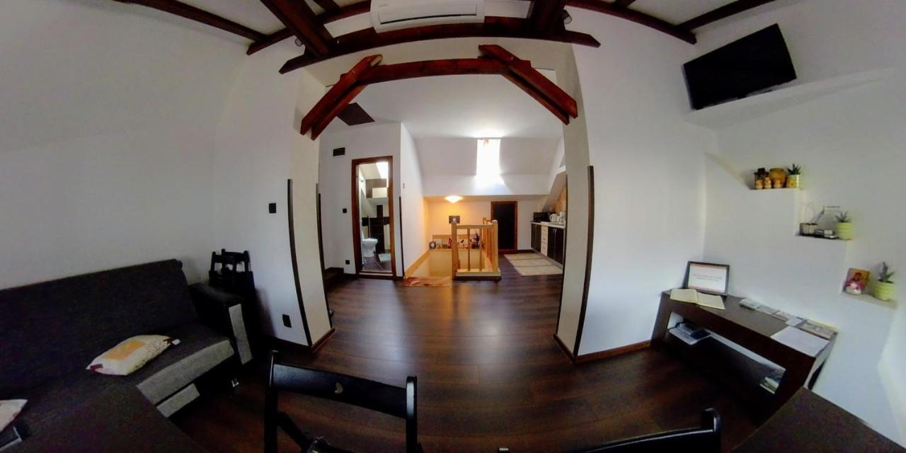 Mansarda Maradu Appartement Sinaia Buitenkant foto