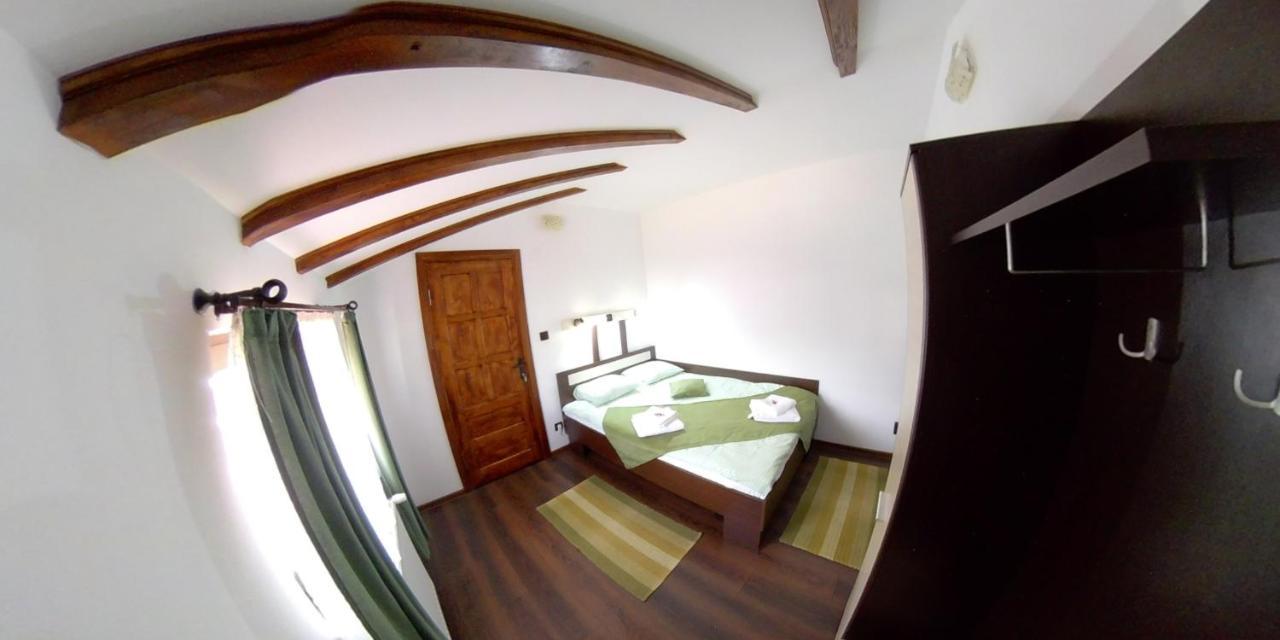 Mansarda Maradu Appartement Sinaia Kamer foto