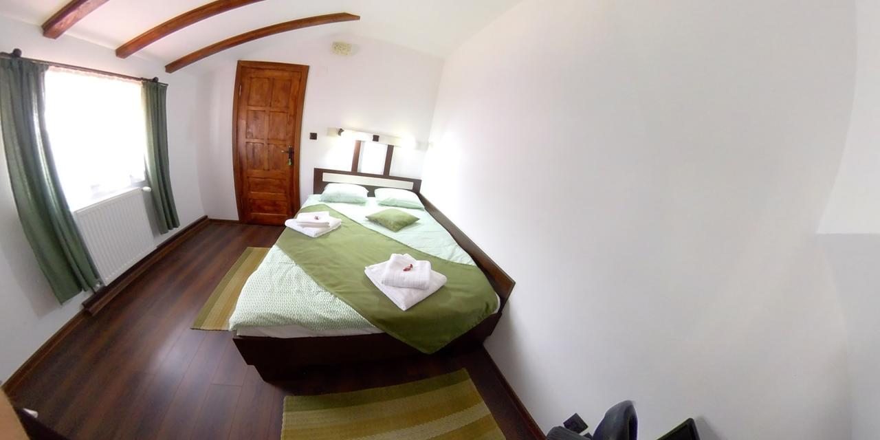 Mansarda Maradu Appartement Sinaia Kamer foto
